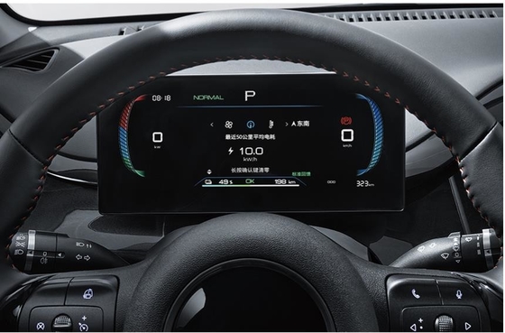 La BYD e2 est une berline électrique compacte qui a une autonomie de 405 kilomètres.