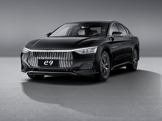 BYD e9 véhicule d'affaires électrique pur de haute performance avec une autonomie de 506 kilomètres