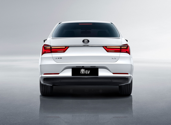 La berline familiale électrique pure la plus vendue de BYD a une autonomie ultra longue de 450 km.