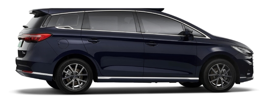 La voiture hybride à 6 places de BYD, Max Dmi