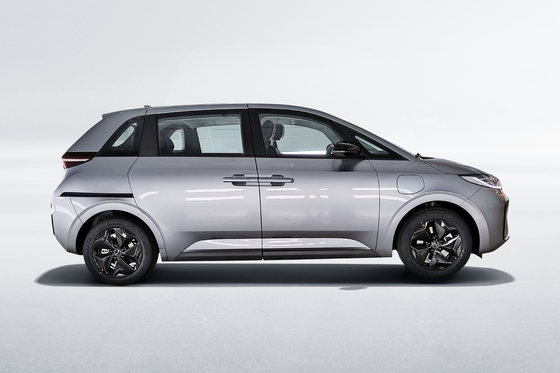 La Chine a fait 418KM porte coulissante latérale BYD D1 pure berline électrique voiture partagée
